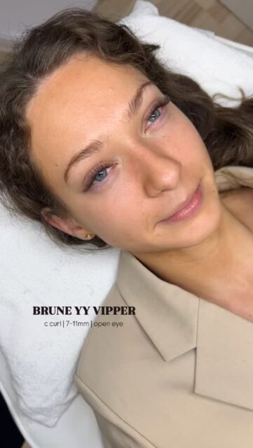 Brune YY vipper | c curl | 7-11mm | open eye 
Eyelash extensions kan tilpasses lige præcis som du vil have det 🤎👜