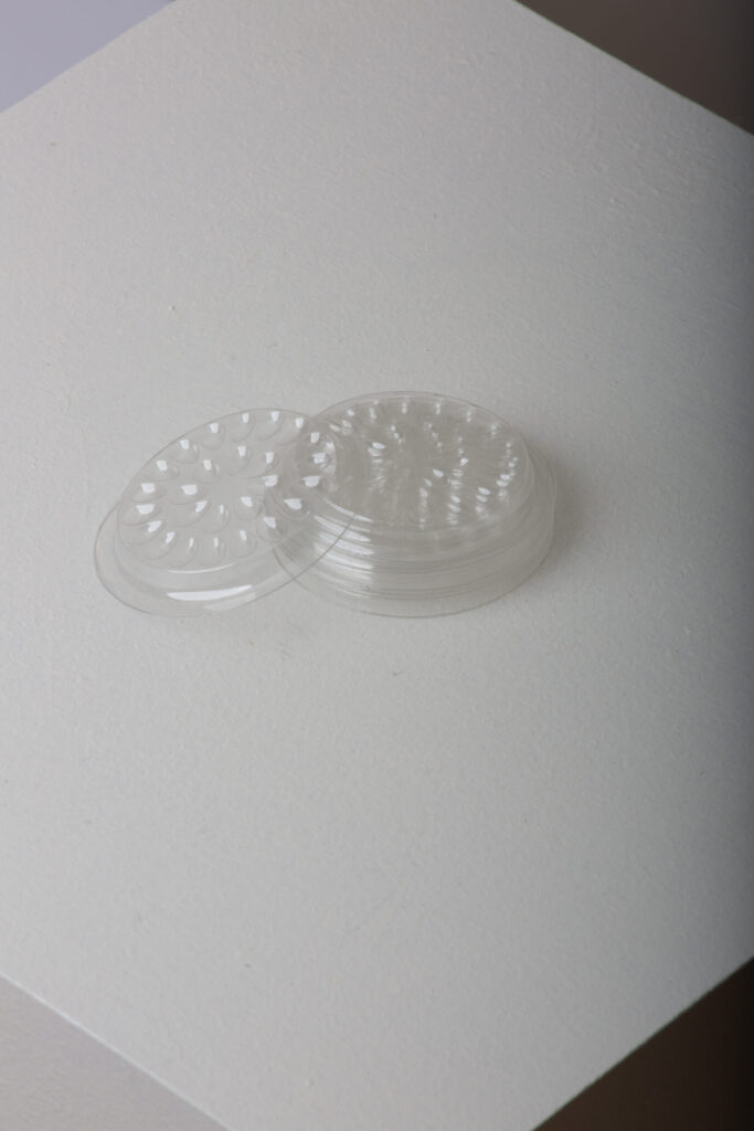 lim-beholder-glue-tray-flowerpot